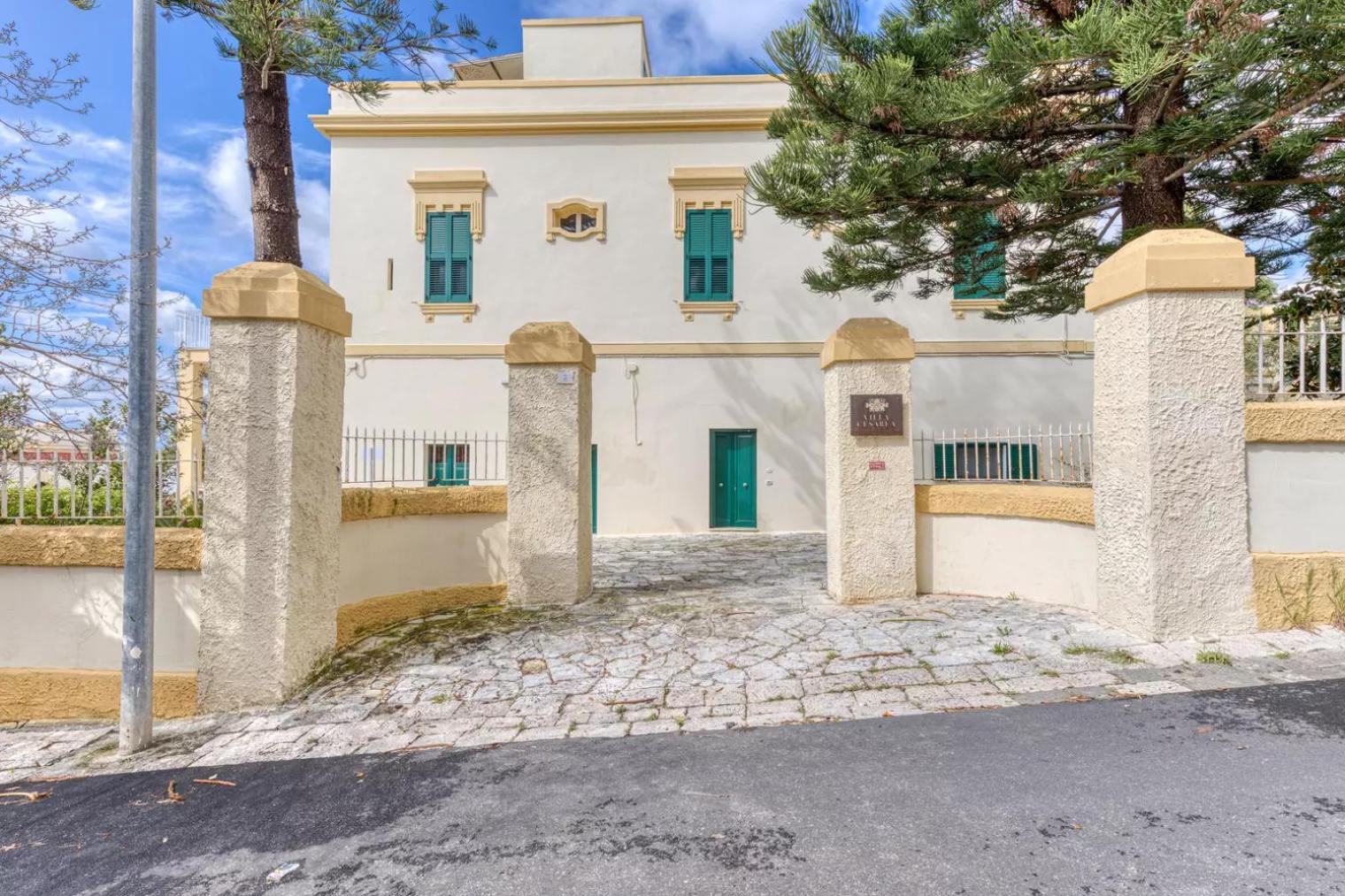 سانتا سيزاريا تيرمي Villa Cesarea Dimora Di Charme المظهر الخارجي الصورة